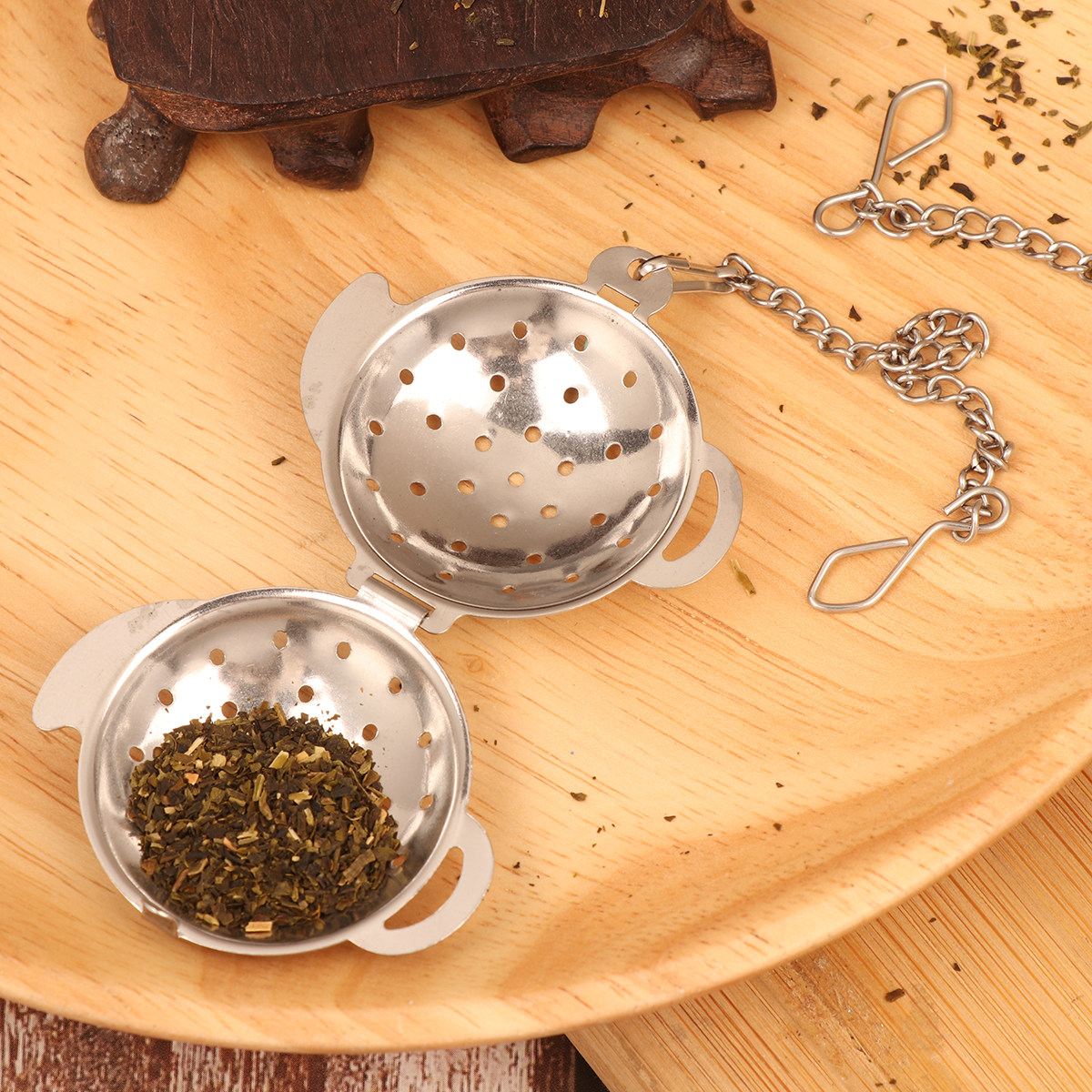 Chamomile Tea - 食品グレードのステンレス製茶こし2個。チェーンデザインで、カモミール、チャイ、スパイスティーなど、あらゆる種類の茶葉に対応。